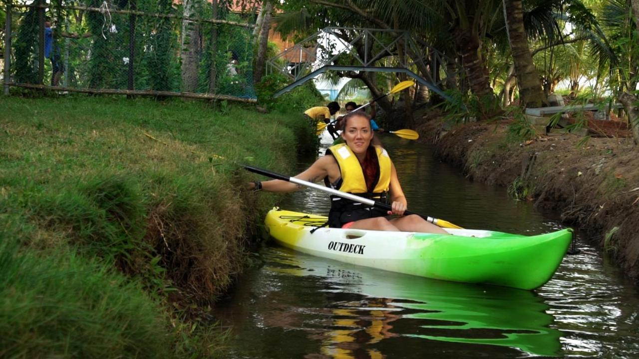 Munroe Eco Camp Hotel Mundrothuruth Екстериор снимка