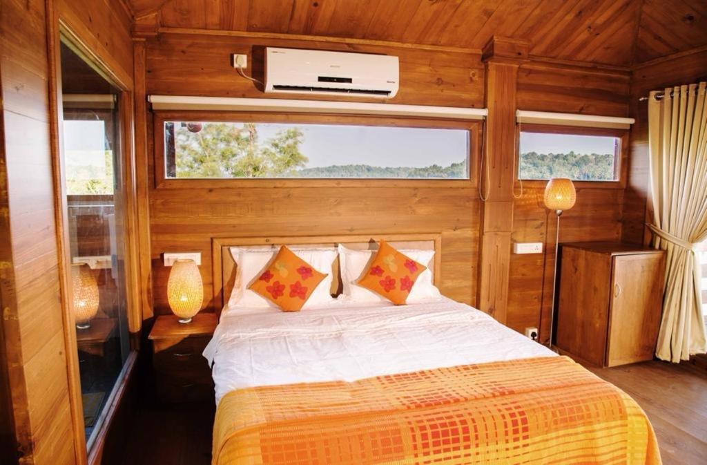Munroe Eco Camp Hotel Mundrothuruth Екстериор снимка