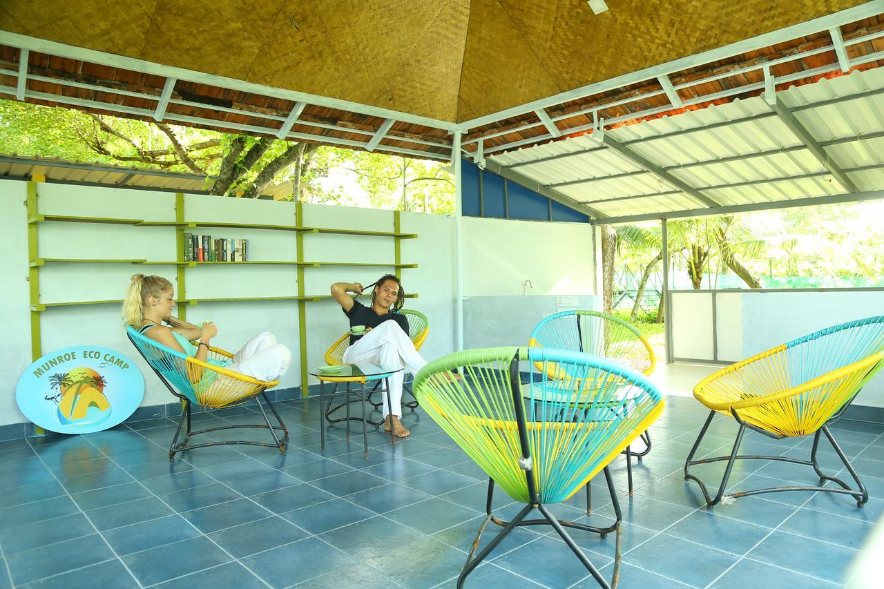 Munroe Eco Camp Hotel Mundrothuruth Екстериор снимка